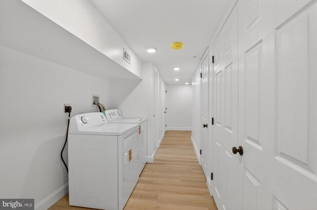 Building Photo - 712 N American St