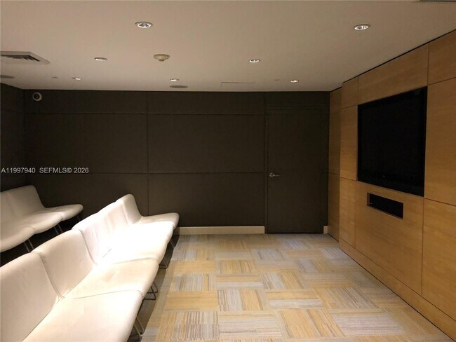 Building Photo - 951 Brickell Ave