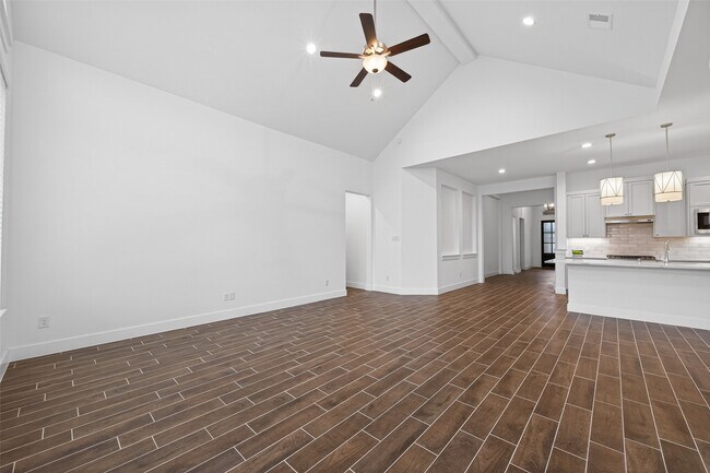 Building Photo - 18338 Tiger Flowers Dr