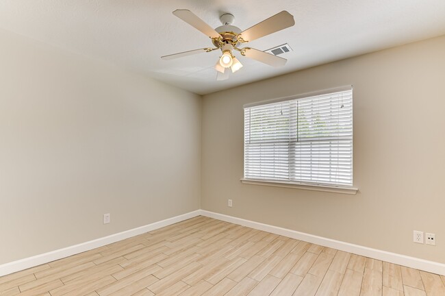 Building Photo - 4680 Brookwood Ln