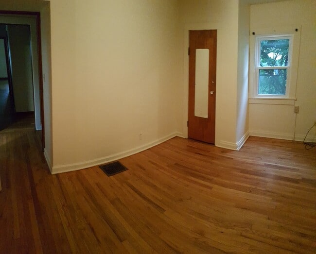 Building Photo - 17th and Grant - August 2026