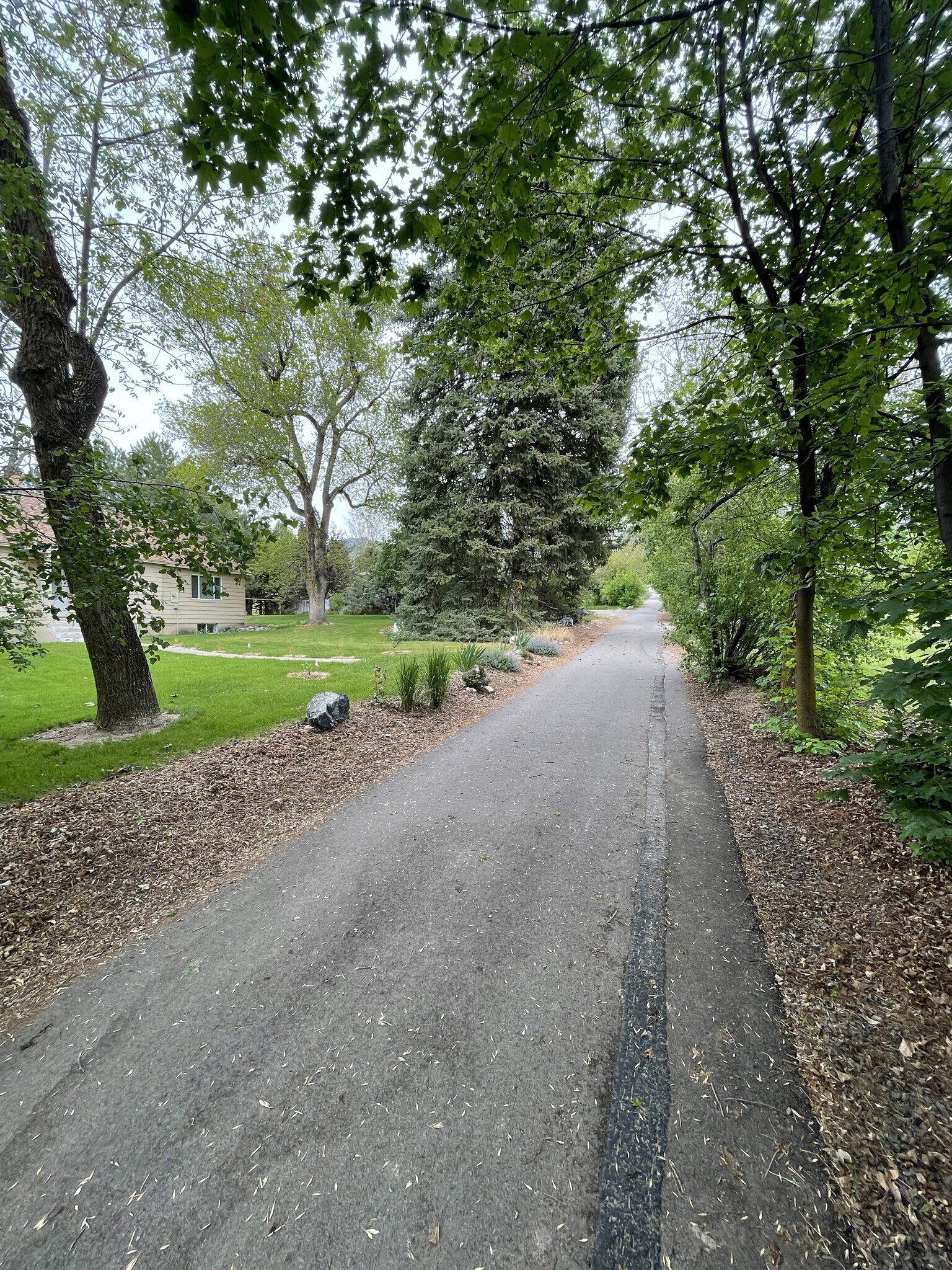 Walking lane on south side - 206 N 200 E