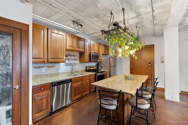 Building Photo - 78 Watson St