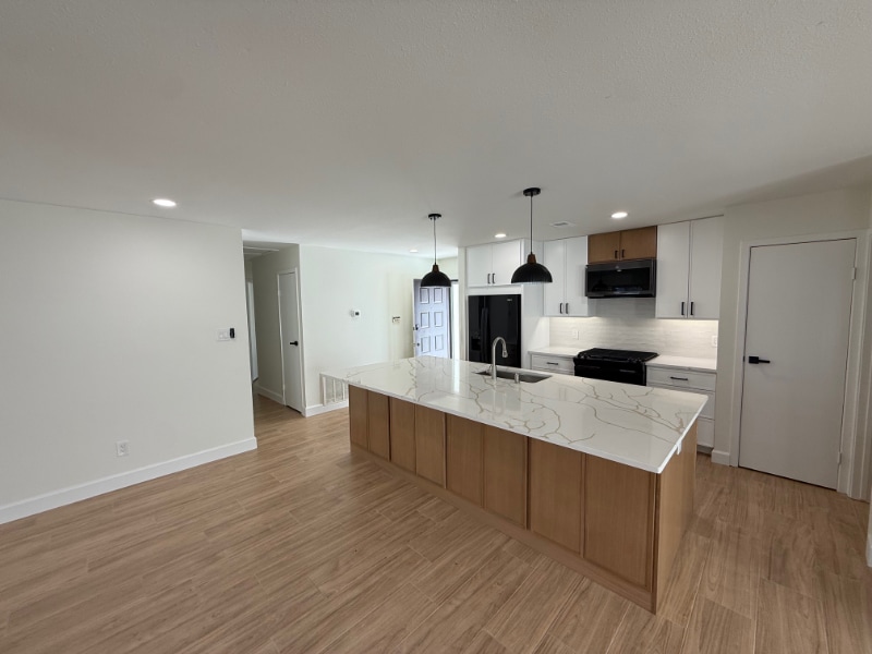 Building Photo - 1 Redberry Ct