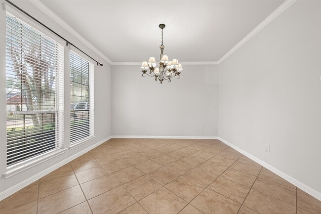 Building Photo - 8858 Distant Woods Dr