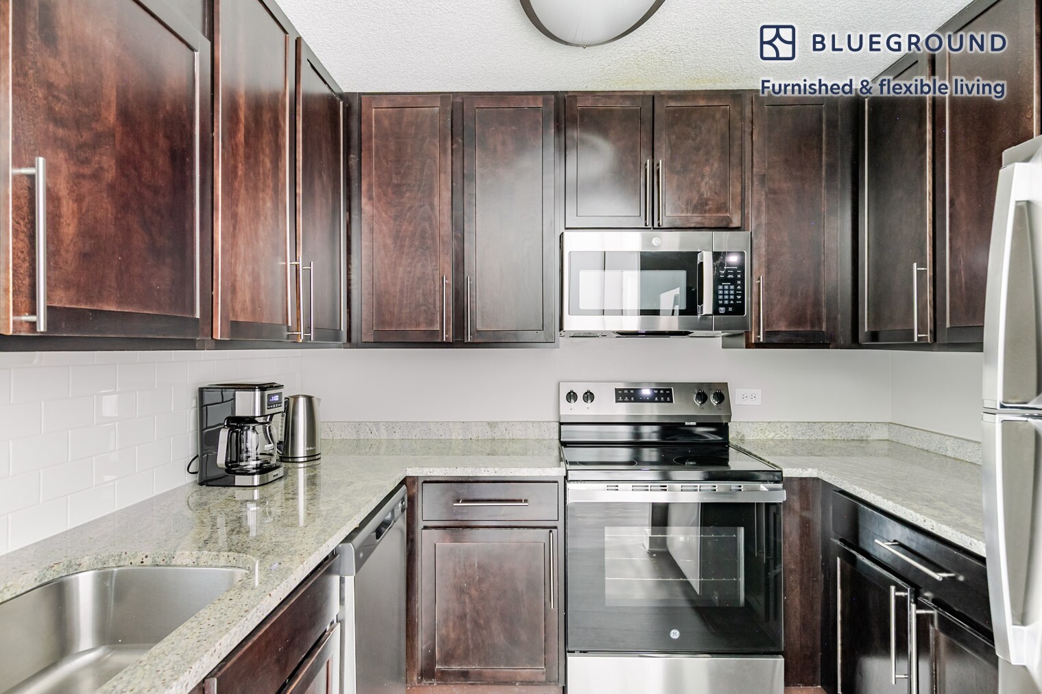 Building Photo - 77 W Huron St