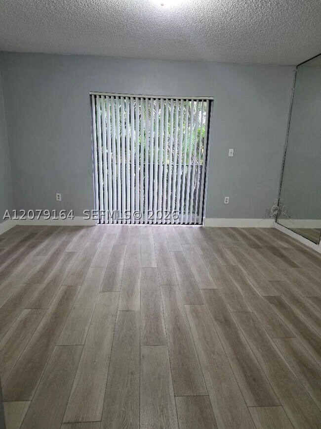 Building Photo - 15425 SW 74th Cir Ct
