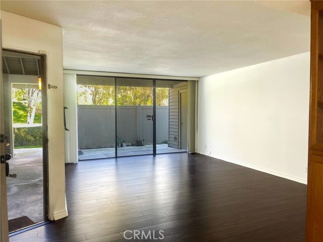 Building Photo - 95 Country Mile Rd