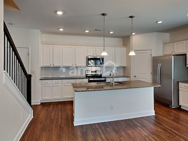 Building Photo - 108 Cairo Ct