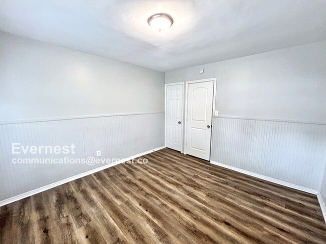 Building Photo - 4280 Valley Grove Dr