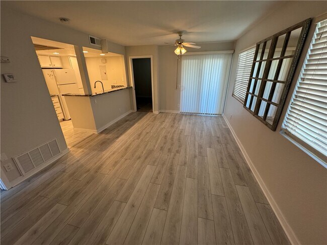 Building Photo - 26121 La Real