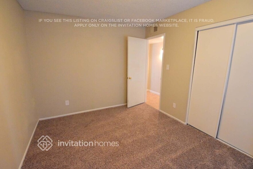 Building Photo - 5025 N 69th Ave