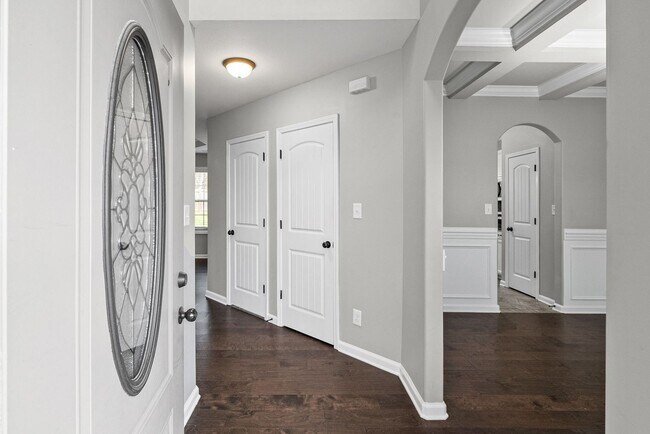 Building Photo - 739 Gaine Lynn Dr