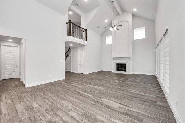 Building Photo - 28907 Ridge Valley Ct
