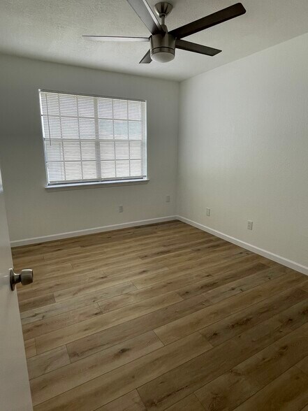 Building Photo - 7660 Kings Ridge Rd