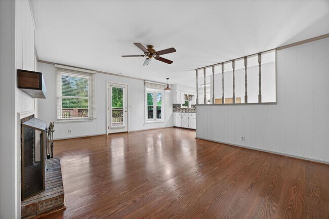 Building Photo - 717 Goodpasture Terrace