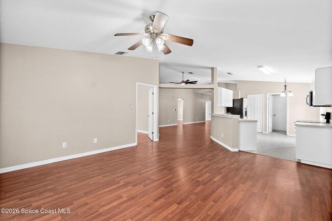 Building Photo - 2467 Deercroft Dr