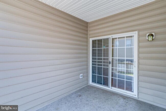 Building Photo - 2322 Merseyside Dr