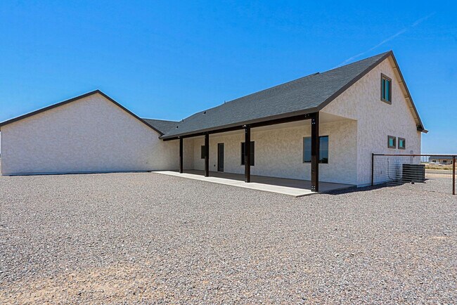 Building Photo - 2351 E Cana Ln