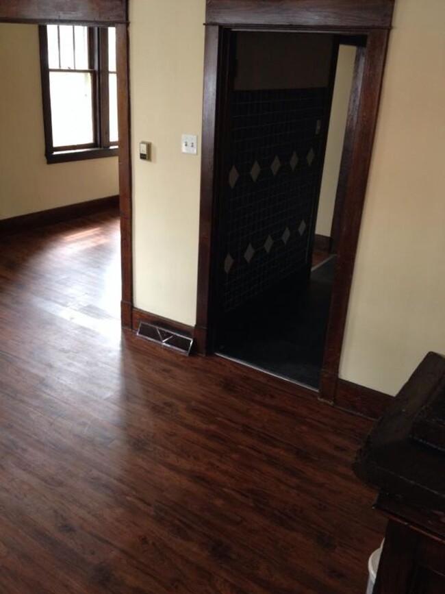 Building Photo - 3 Bedroom 1 Bath in Carlisle, PA!