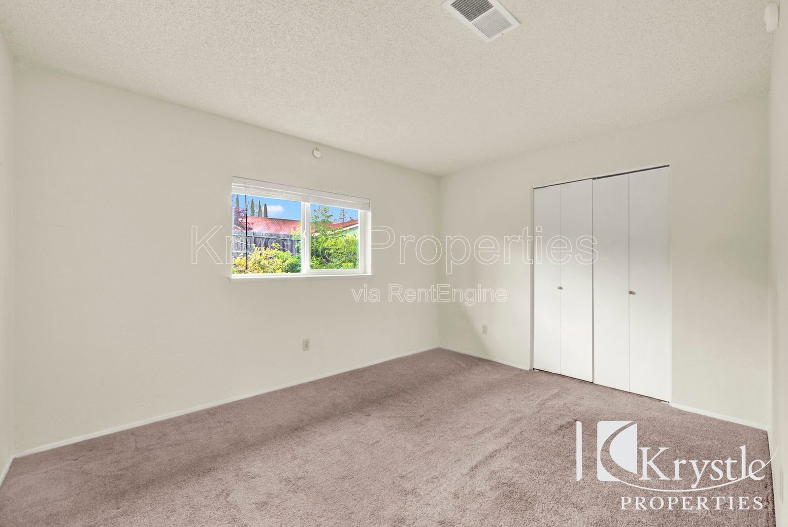 Building Photo - 1398 Hale St