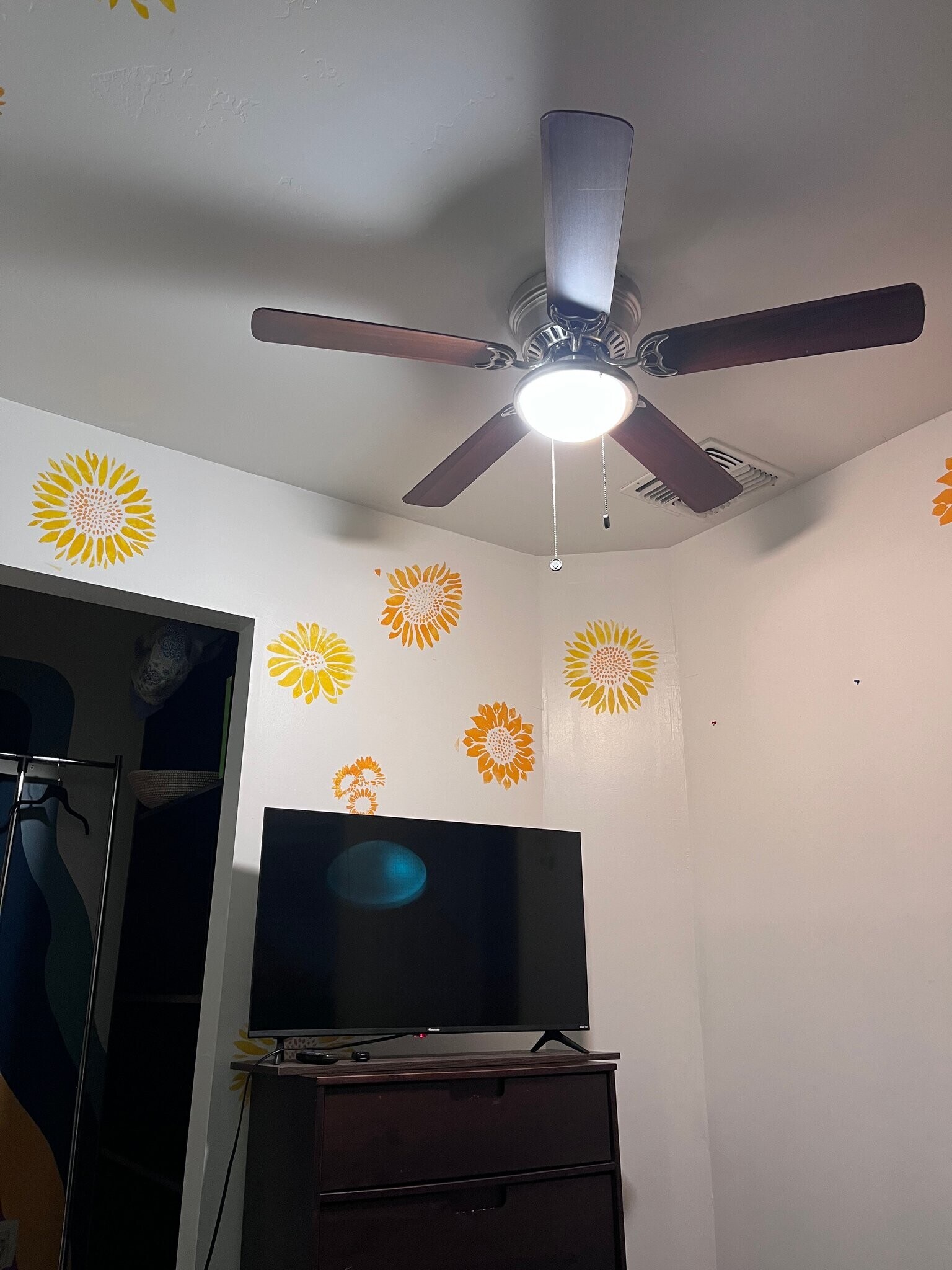 Building Photo - 2444 E Mobile Ln