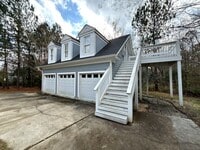 Building Photo - Beautiful and Convenient Private Apartment...