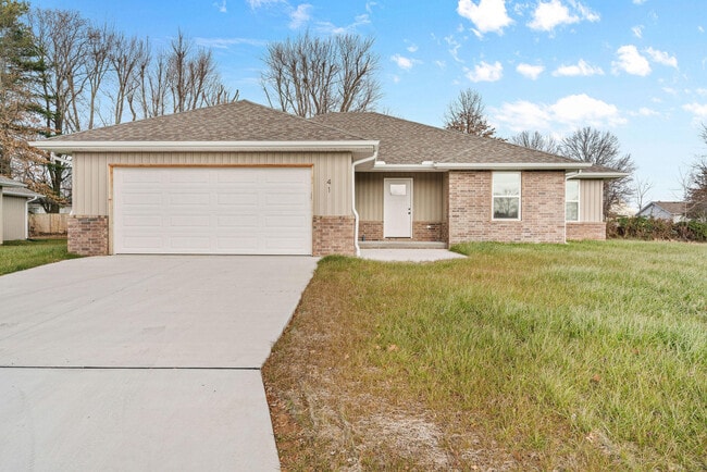 Building Photo - 41 Whitley Ln