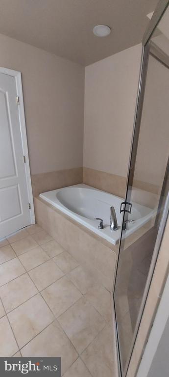 Building Photo - 11808 Oxbridge Dr