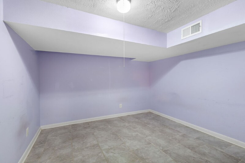 Building Photo - 512 River Rouge Dr