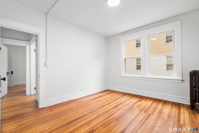 Building Photo - 37 Gridley St