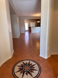 Building Photo - Modern Home - 4 bedroom - Large Yard - Variety of Fruit Trees