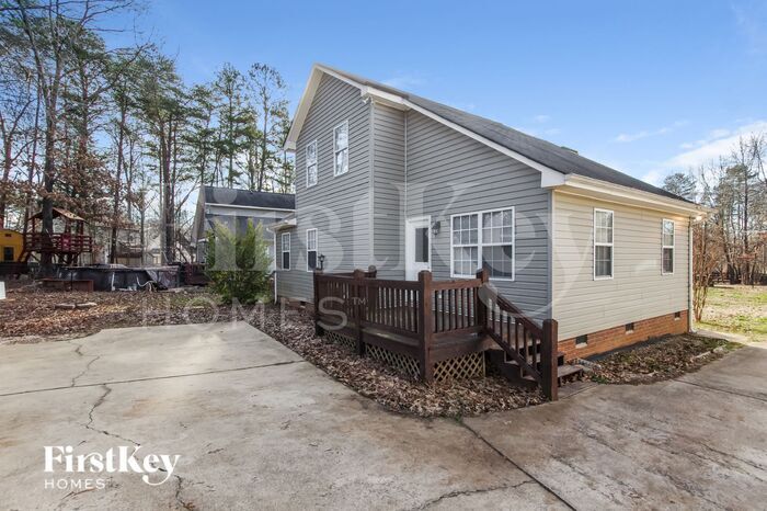 Building Photo - 7835 Katherine Dr