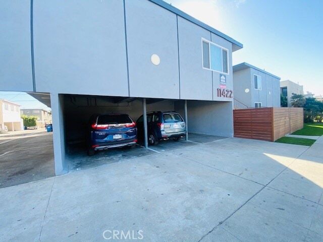 Building Photo - 11422 Iowa Ave