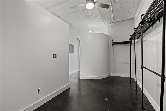 Building Photo - 1122 Jackson St