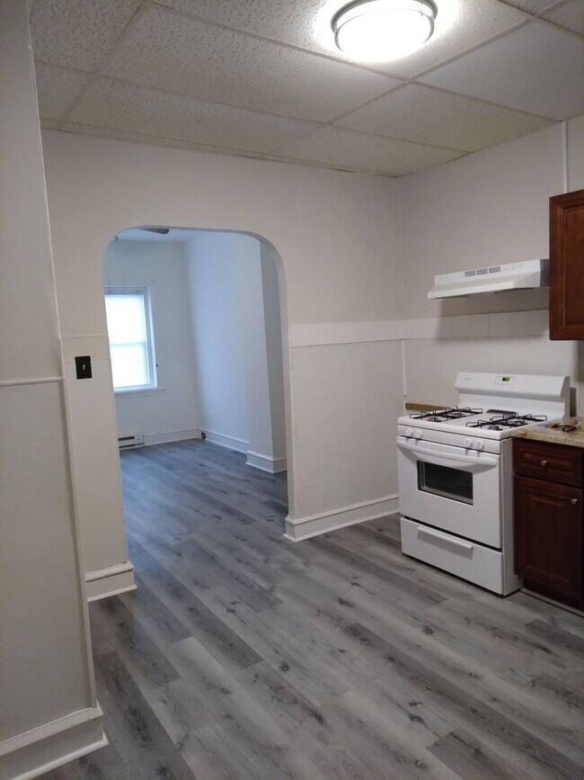 Building Photo - 3528 N 6th St