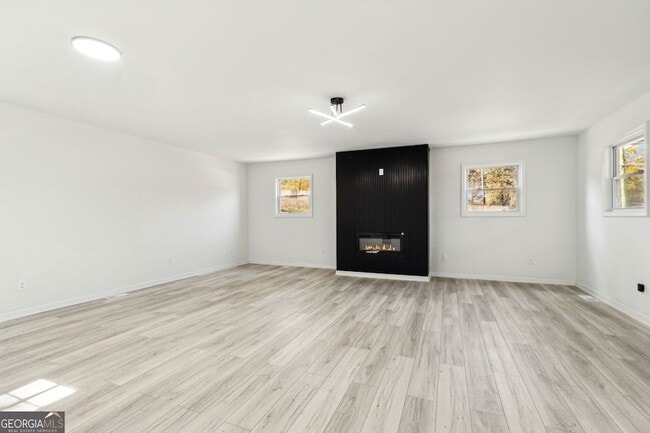 Building Photo - 597 Paper Mill Rd