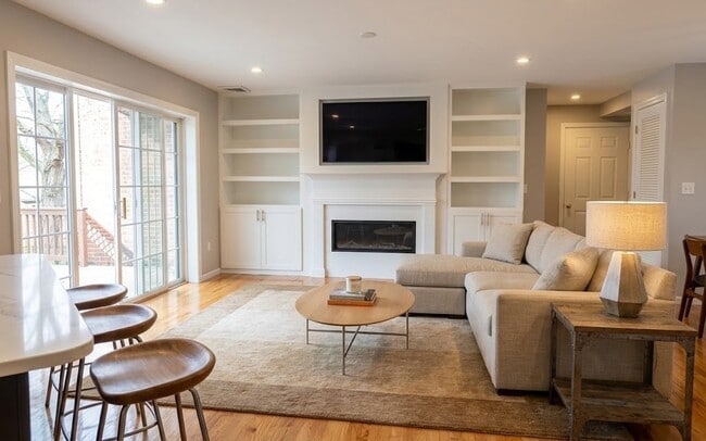 Building Photo - 7 Conant Rd