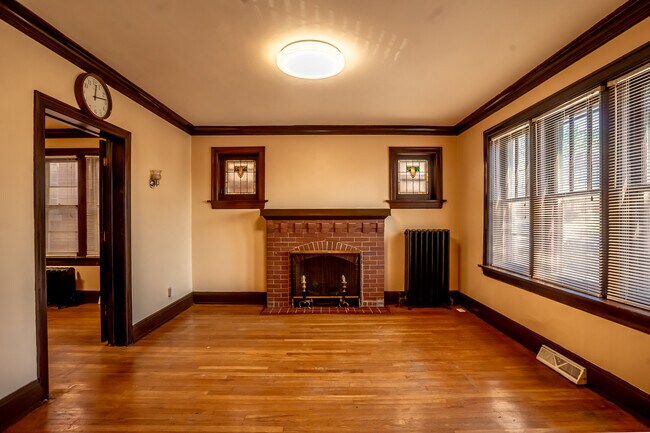 Building Photo - 3449 Klocke St