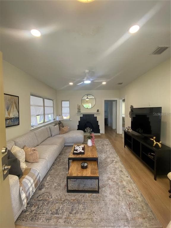 Building Photo - 51 Aegean Ave