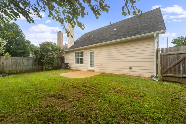 Building Photo - 6787 Chase Cove