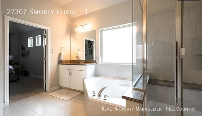 Building Photo - 27307 Smokey Chase