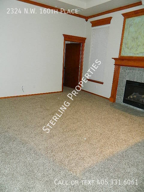 Building Photo - 2324 NW 160th Pl