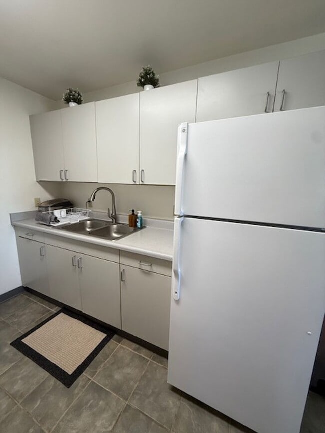 Building Photo - Pae Ko Gardens 2 Bedroom 1 Bath 2 assigned...