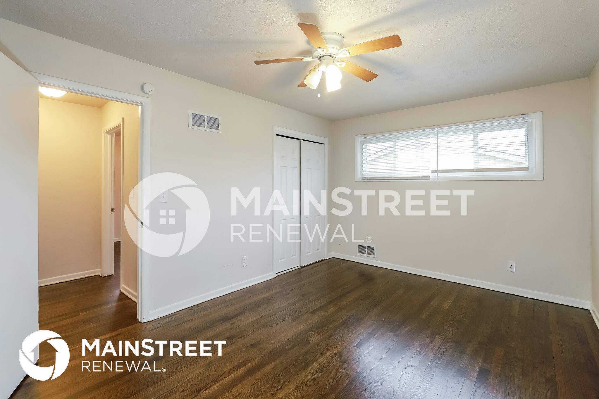 Building Photo - 6412 N Forest Ave