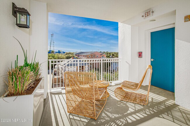 Building Photo - 1809 1st St N