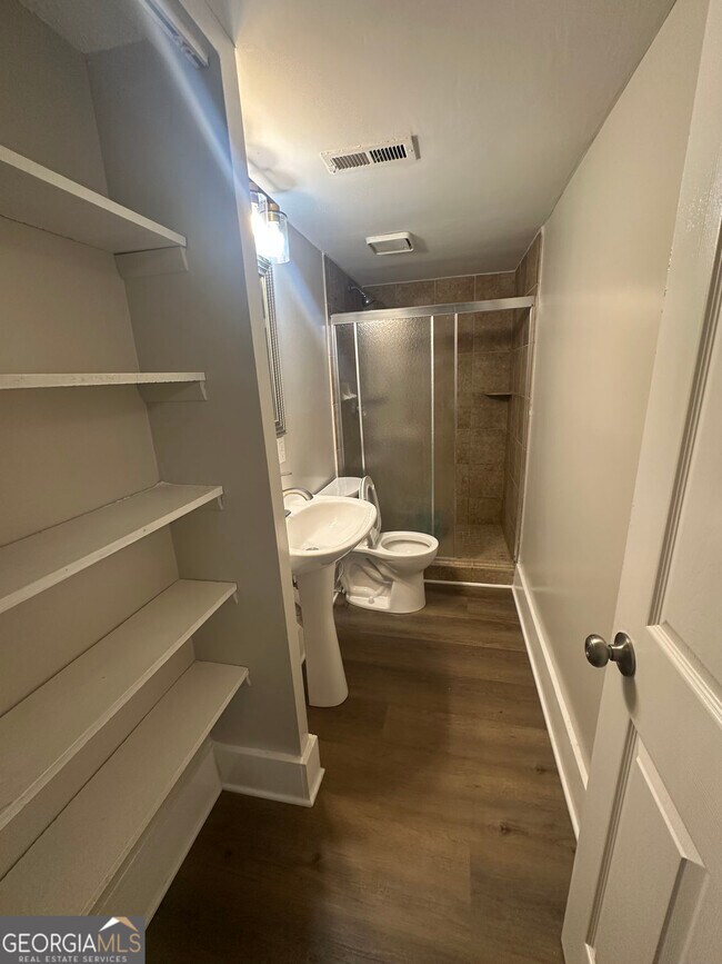 Building Photo - 2205 Mill Wood Ct NW