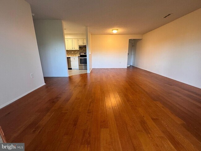 Building Photo - 815 Aspen Dr