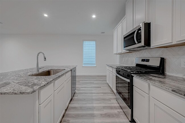 Building Photo - 13420 Sombrero Cay Dr