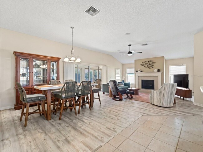 Building Photo - 3008 Rugby Way